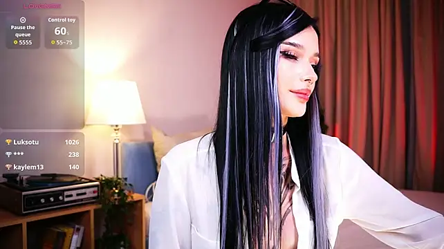 SpicyKaisy - Strip + COMPLITELY NAKED