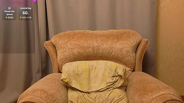 Cowell_Adelina - slap pussy
