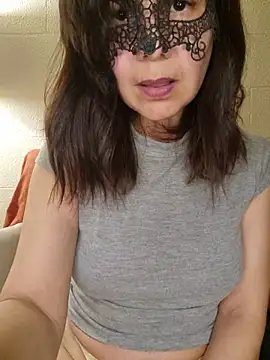 Ellie09 - Óleo nos seios - show boobs
