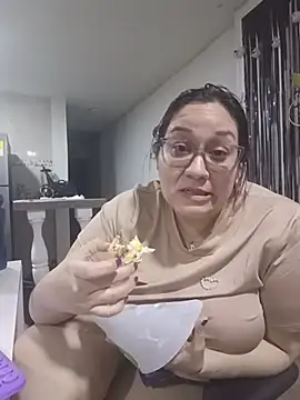Sharon_G - Assemble a dildo