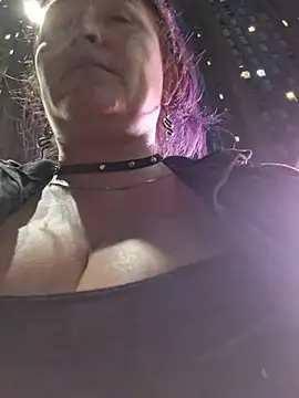 Sophie_banger - Take off bra massage tits Ctrl lush 4LT