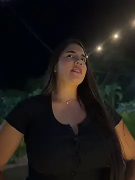 BellaLeclair_