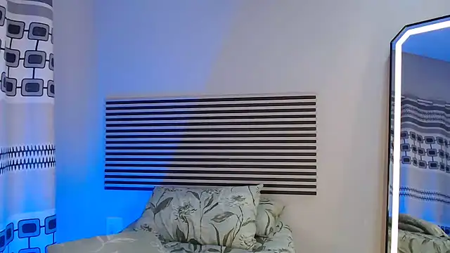 _MoniqueLovay_ - pull n spit on tits