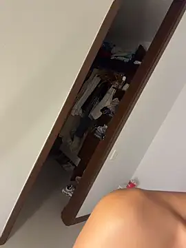 Kamivolkano - Suck dildo