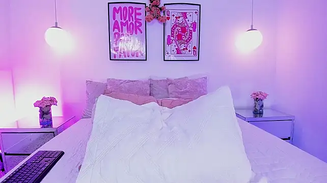 Caaty7 - naked me