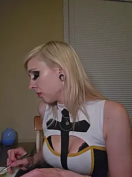 AmethystFoxx - Eat dinner with me