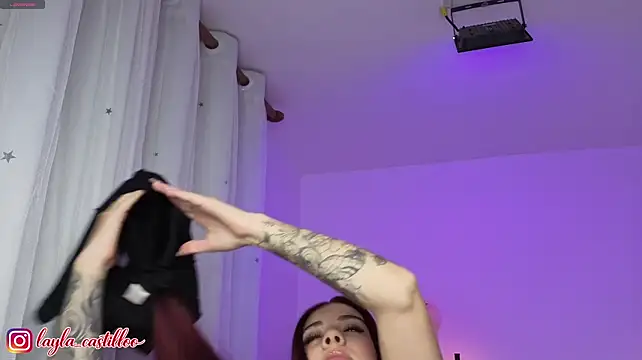 Layla_castilloo - 💫Topless + Twerk no pantys