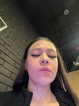 Alyshanon18 - BOOBS OUT 1MIN IN KFC📍💦