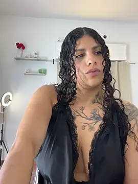 Shurabig - I play with my pussy