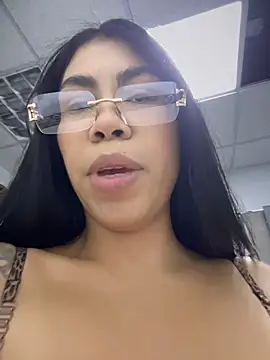 SmileyBabeXXX - MY FIRTS SQUIRT 4 U