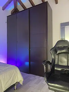 Eva_Jagger - riding and bouncing