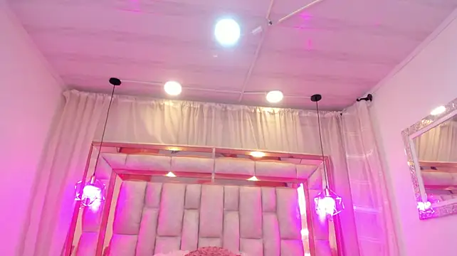 Francesca_Skuirt - DOMI PLAY + SQUIRT