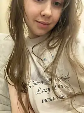 HornyGirlH - SHOW PUSSY