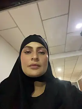 Aisha_k - One less garment