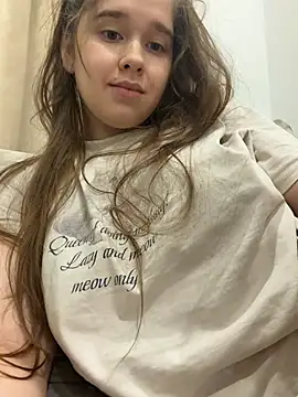 HornyGirlH - SHOW PUSSY