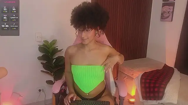 Mulata_1ch - NO PANTY + TWERK AND OIL