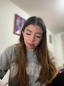 Cloew_Marz - Show boobs