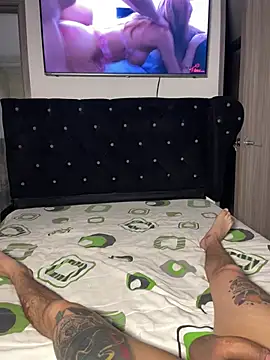 Gretel_Hansel - Cum on this bitch's face 💦