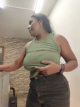 MAREIA_25 - naughty in store 2 finger in pussy