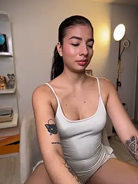 Veronica_ar - NAKED
