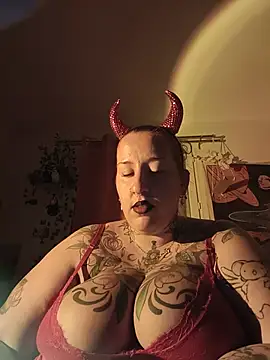 Thelittledevil388 - Voir mes seins