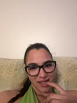 EwaLeee - Make me squirt like a fountain 💦💦