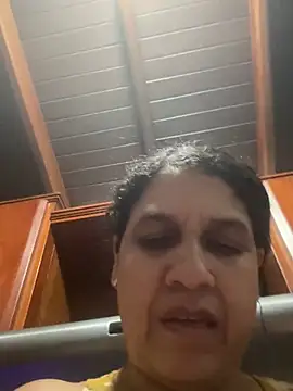 Siri_duque - Meter dos dedos en el coño