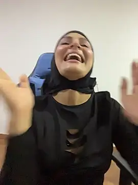 Aisha_k - One less garment