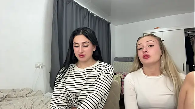 CaitlynBlasenhauer - tummy dance