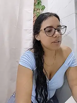 Alanahot94 - Mount the most squirting dildo