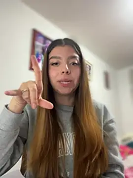 Cloew_Marz - Show boobs
