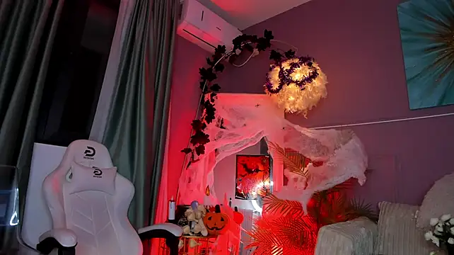BettyVelvet - Blowjob on DILDO