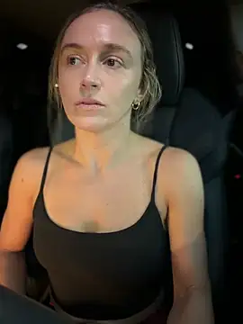 Lunagirl13 - Make me wet & horny for you 🤭😈💦