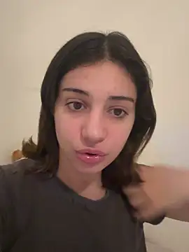 Bellefleurrr - last tipper wins my first fuck dildo vid