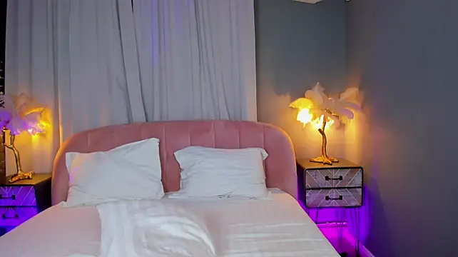 AmedeeaBanks - Tease me with your gentle vibrations