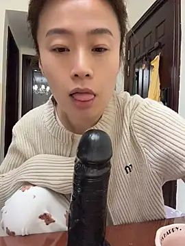 Saozi666 - 完成目标：M腿、骑乘视角、后入视角、手指入穴、疯狂揉捏奶子、BB坐脸、挤奶水