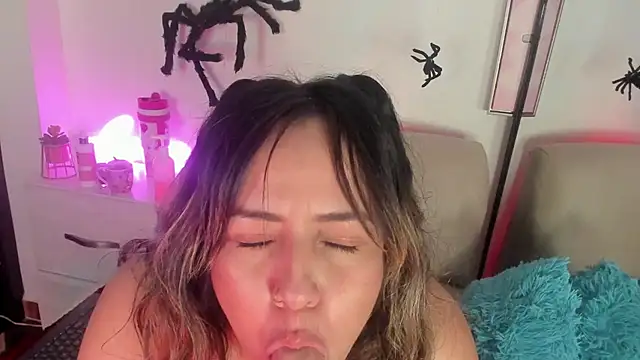 Miaapril - Striptease and spank ass ☀️