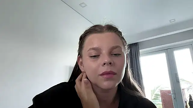 AmieLendor - Video fucking butt dildo and squirting