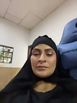 Aisha_k - Feet tease + touch
