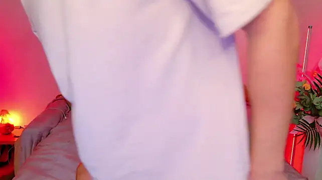 Ariana_Petite - butt plug in her ass🔥