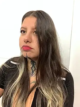 ElliWeaver - Naked boobs+ control domi 30 second