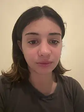 Bellefleurrr - last tipper wins my first fuck dildo vid