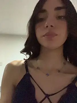 KatieMonroe - PLAY PUSSY AND PUT PLUG IN ASS