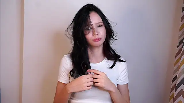CherryKahae - to play with hair and dance