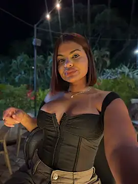 Irina_Velvett - Remove 3 buttons from my shirt🥴😈💋