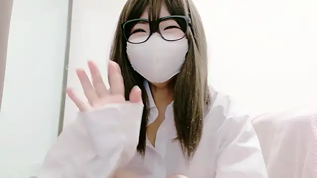 Ichigonoiichan - 🍓本気のスクワットで勝負🔥【３分】20回出来なかったらスカートポイ😳ﾔﾀﾞ