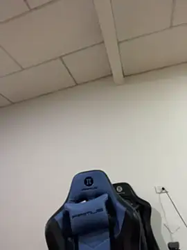 Aisha_k - Feet tease + touch