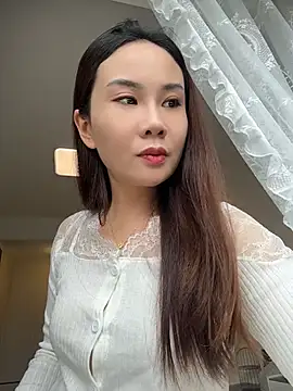 Yioyio-666 - 仿真精液摸胸诱惑2分钟