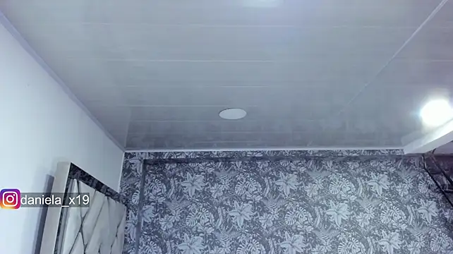 Daniela_x19