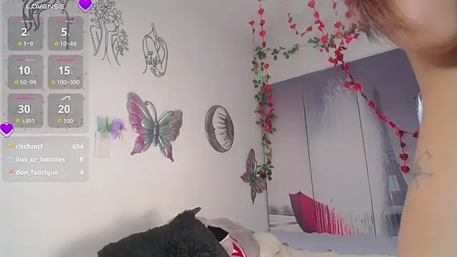 Alix_kitty - OIL ON MY NAKED BODY AND SPANKS ASS